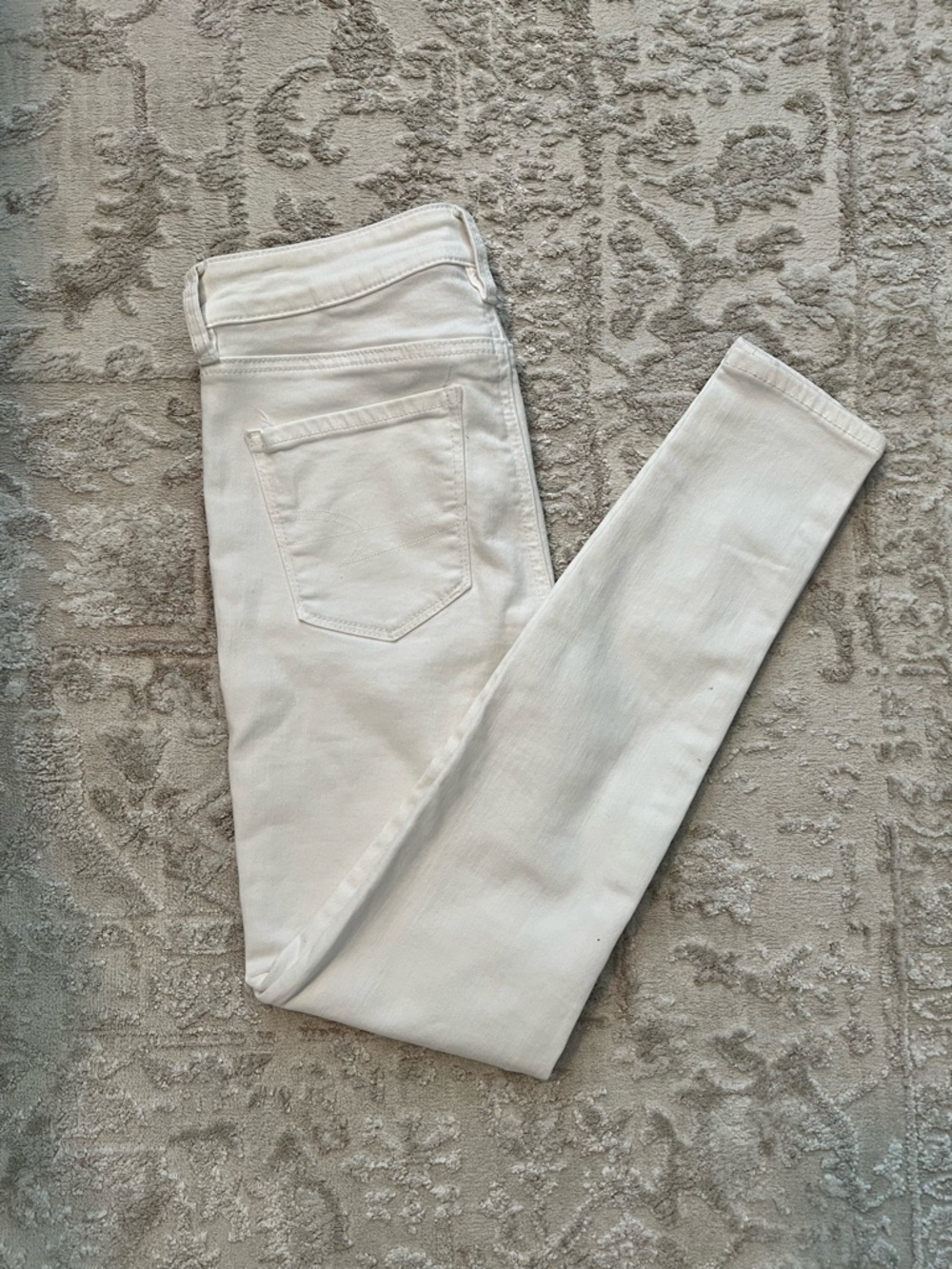 American Eagle Outfitters White High Rise Skinny Jeans